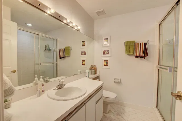 Residence photo 9