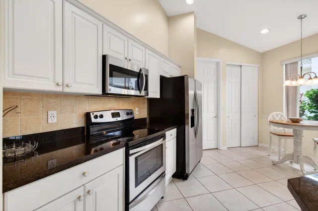 Residence photo 20