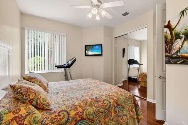 Residence photo 32