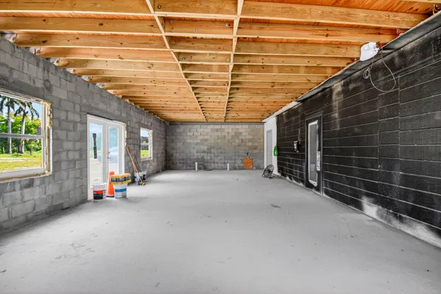 Residence photo 11