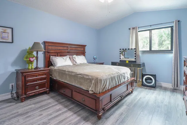  Residence photo 28