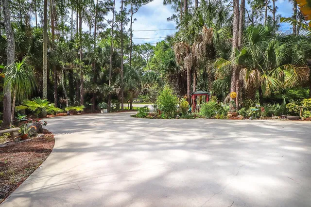 Residence photo 61