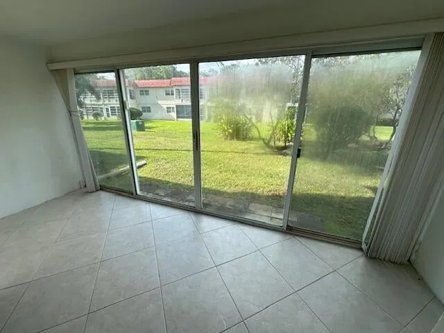 Unit 107 photo 10