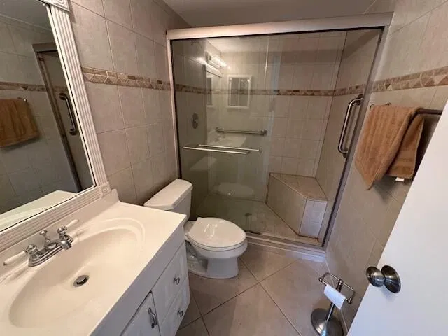 Unit 107 photo 11
