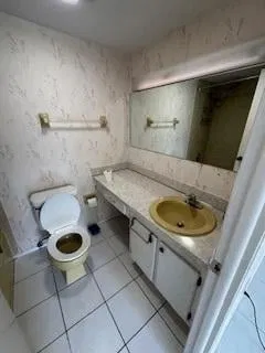  Unit 205 photo 5