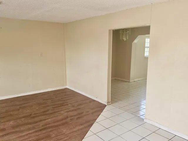 West Palm Beach Residence photo 2