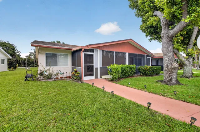 Residence photo 2
