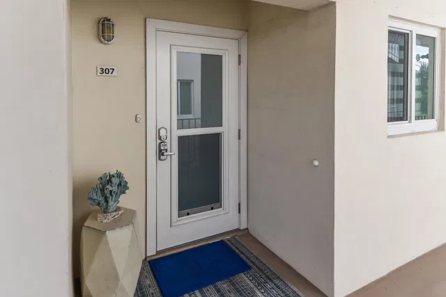 Unit 3070 photo 5