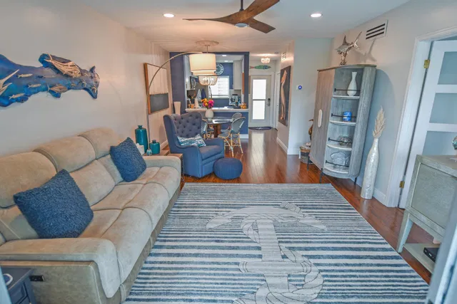 Unit 3070 photo 14