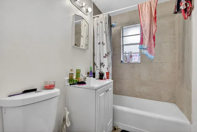 Residence photo 11