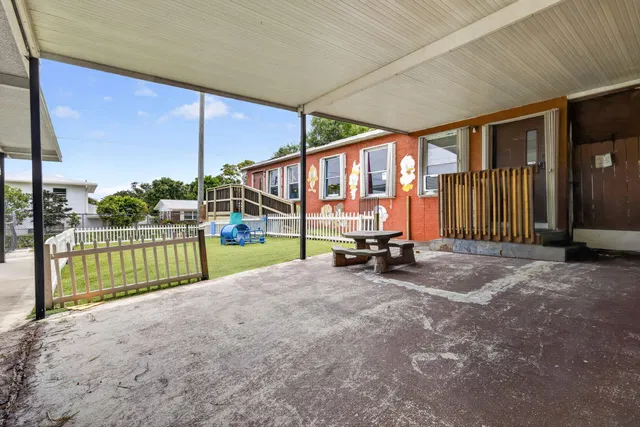 Residence photo 9