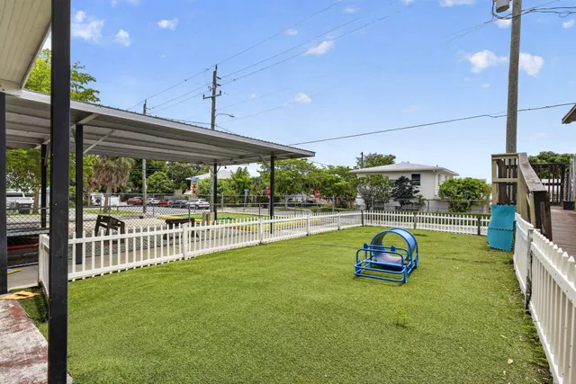 Residence photo 12