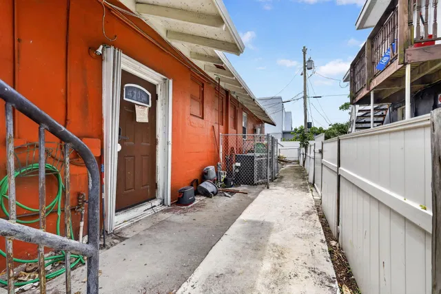 Residence photo 72