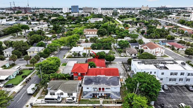 Residence photo 77