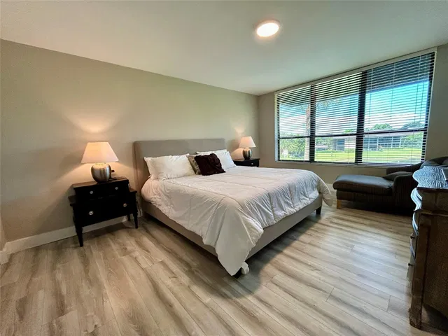  Residence photo 7