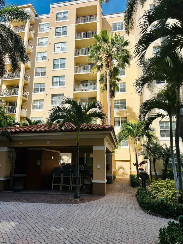 Flagler Pointe Unit 101 photo 19