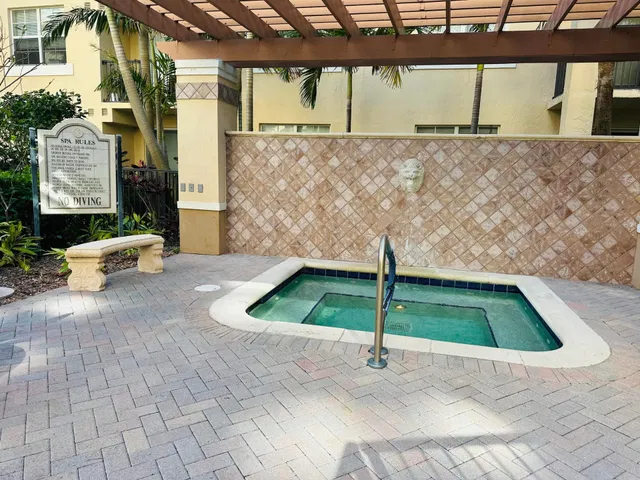 Flagler Pointe Unit 101 photo 21
