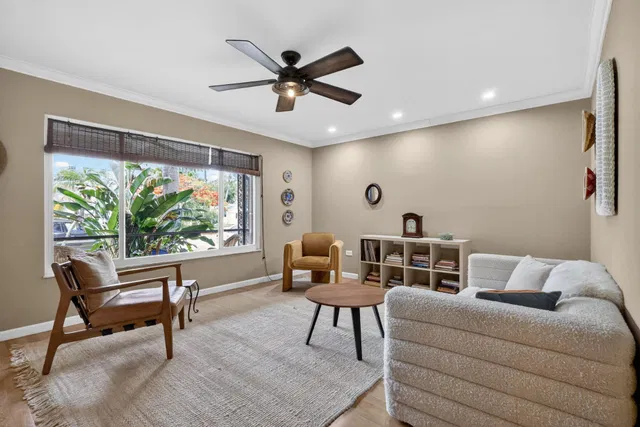 Residence photo 8