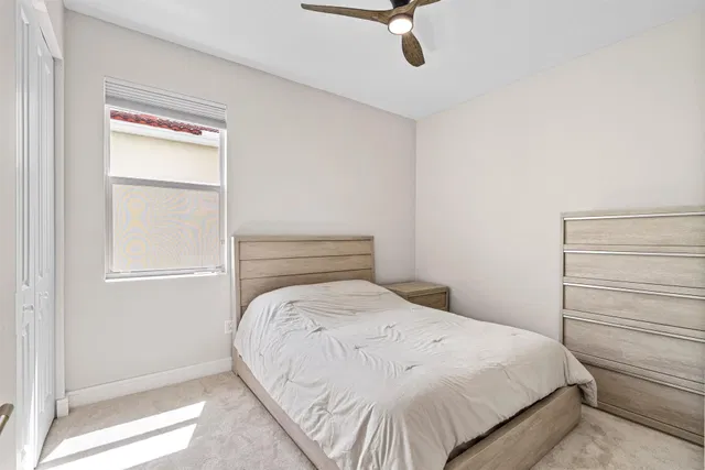 Residence photo 24