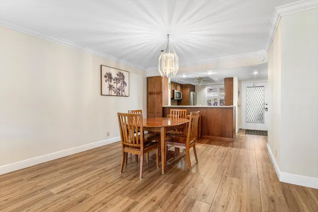 Unit 154 photo 12