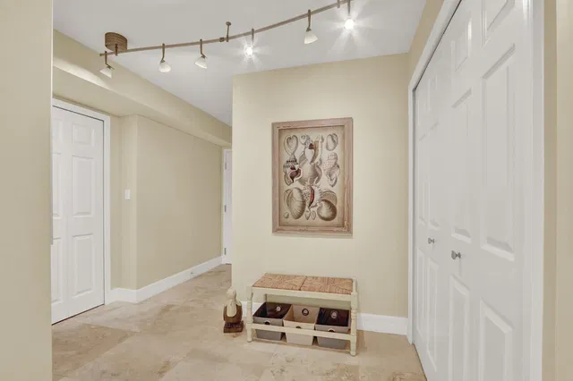 Tiara Singer Island Unit 7h photo 18