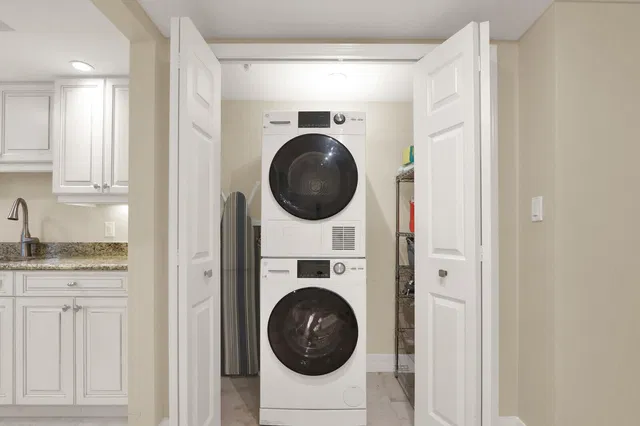 Tiara Singer Island Unit 7h photo 37