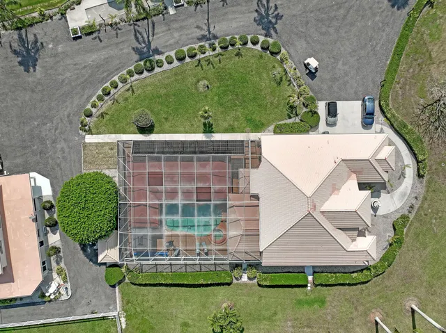 Residence photo 11