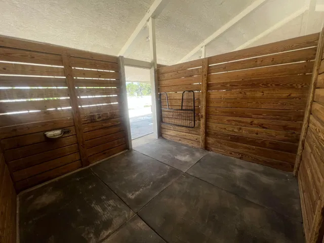 Residence photo 37