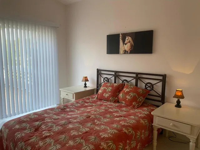 Residence photo 48