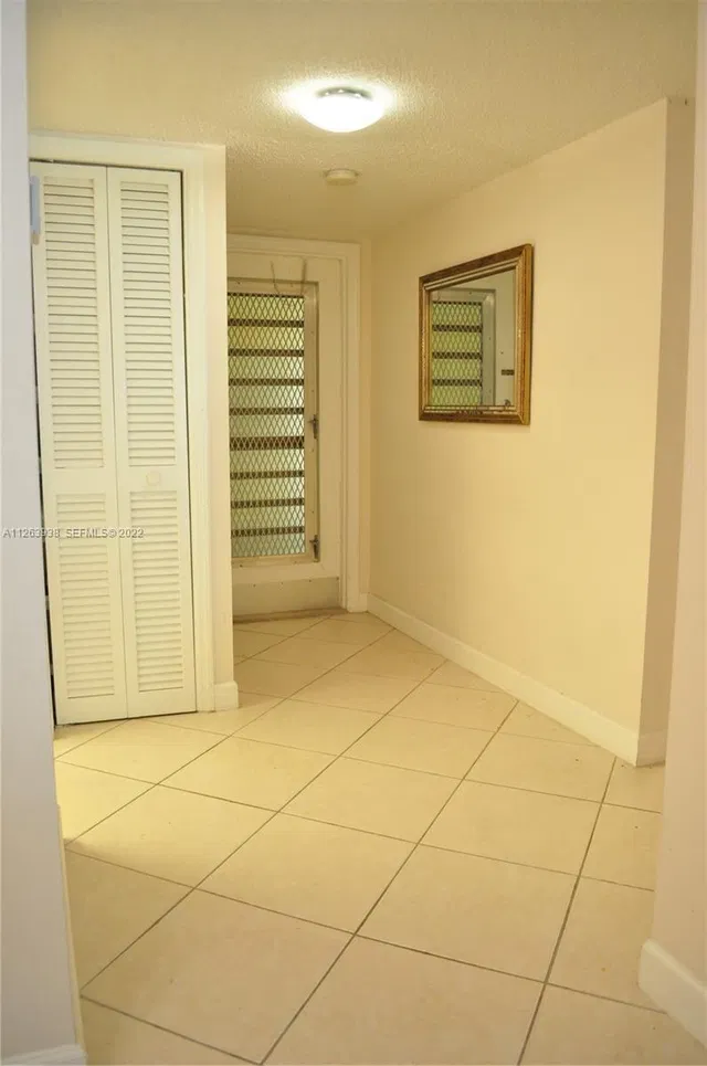  Unit 1015 photo 13