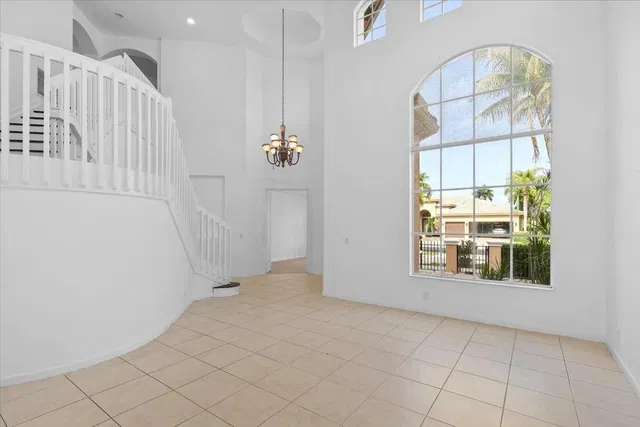 Residence photo 12