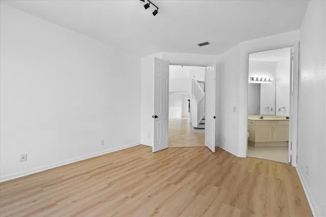 Residence photo 27