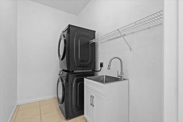 Residence photo 31