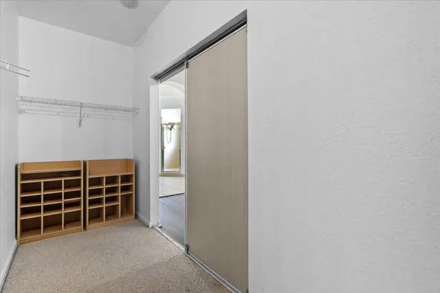 Residence photo 41