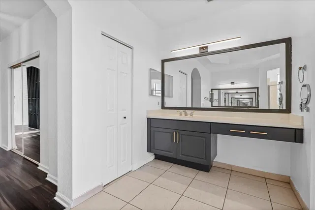 Residence photo 49