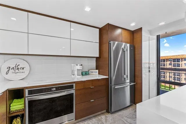  Unit D603 photo 8