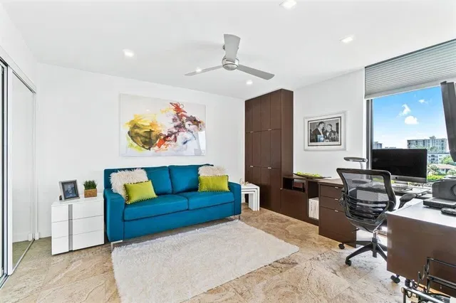  Unit D603 photo 18