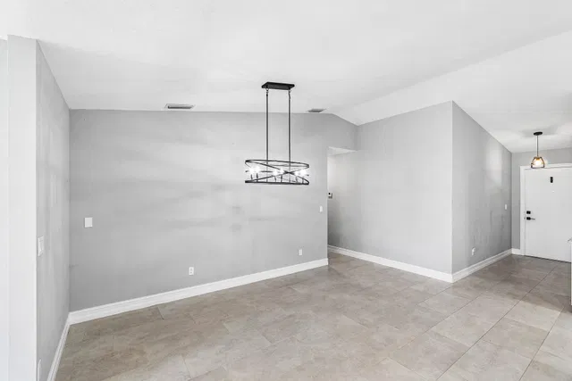 Residence photo 7