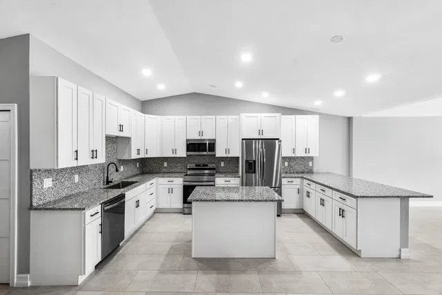 Residence photo 8