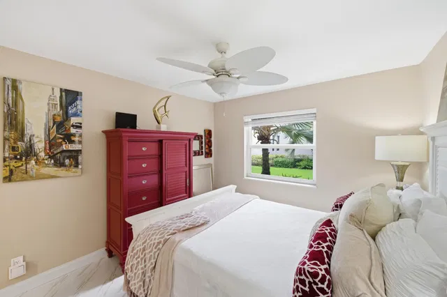 Residence photo 15
