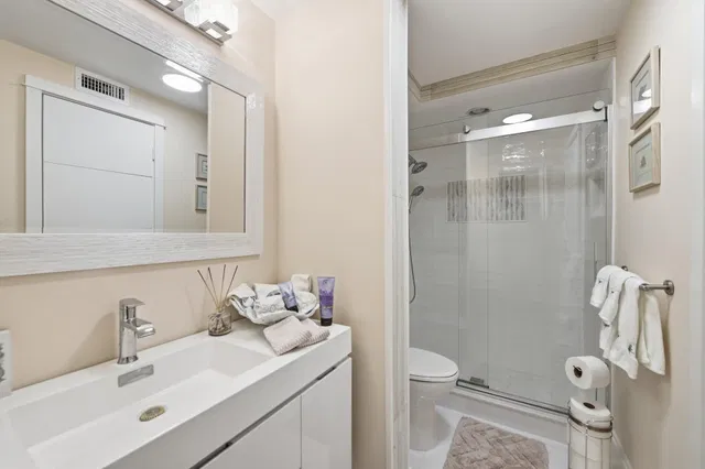 Residence photo 18