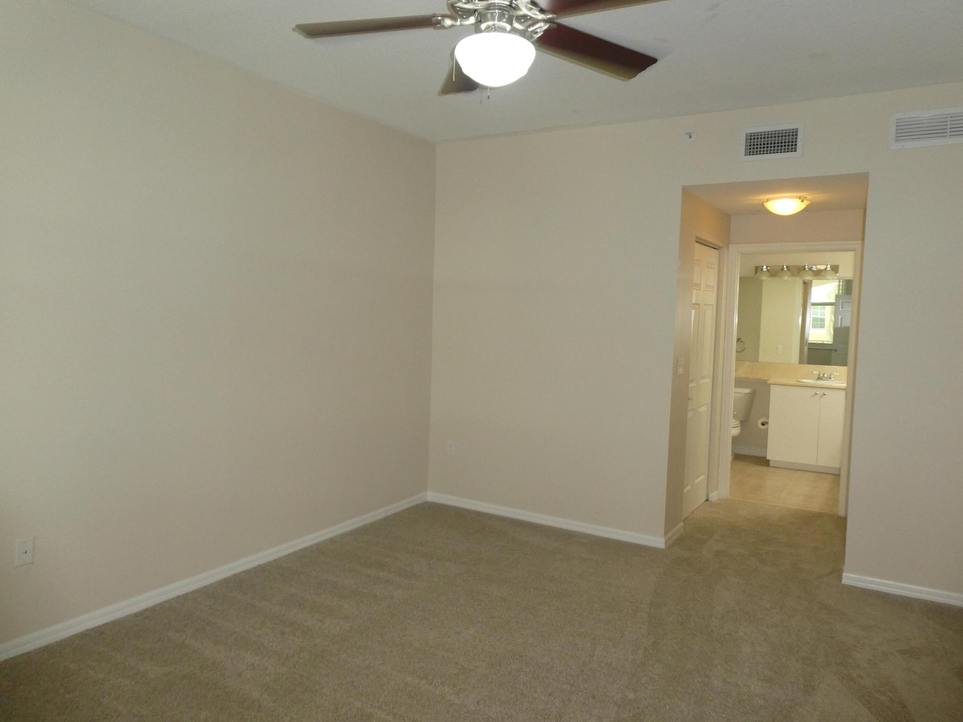 Windward Bay Lantana Unit 211 photo 12