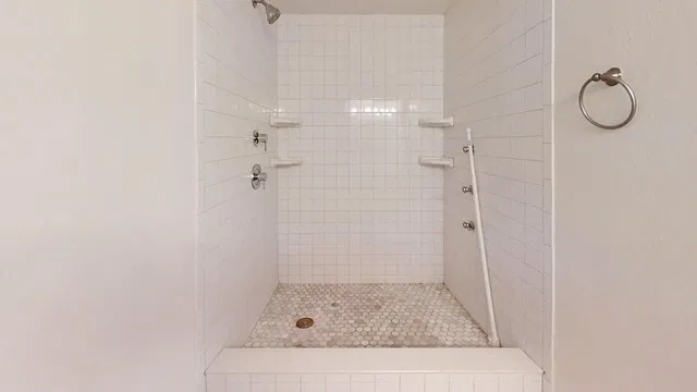 Unit 10-307 photo 10