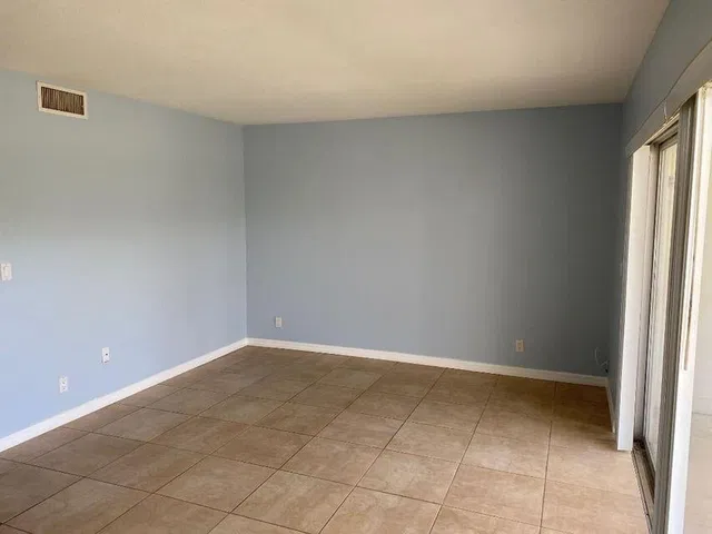 Unit 112 photo 2