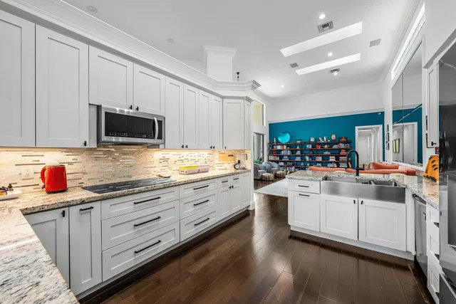 Woodfield Country Club Residence photo 17
