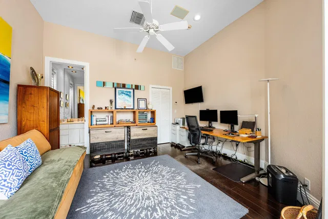 Woodfield Country Club Residence photo 40
