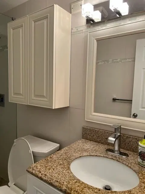 Unit 211 photo 12