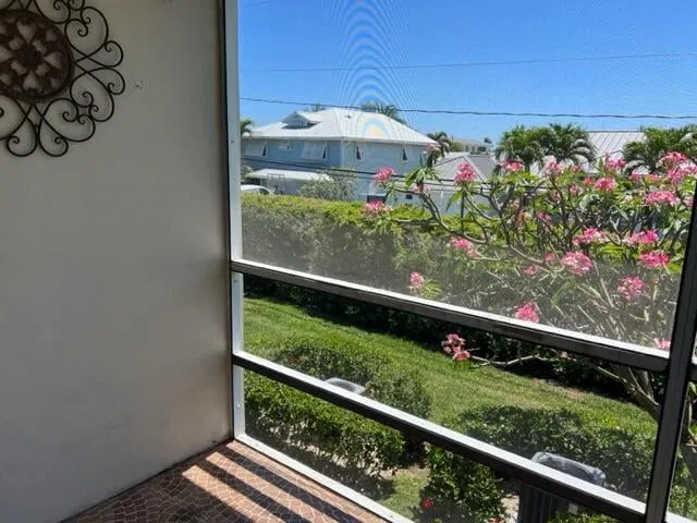 Unit 211 photo 14