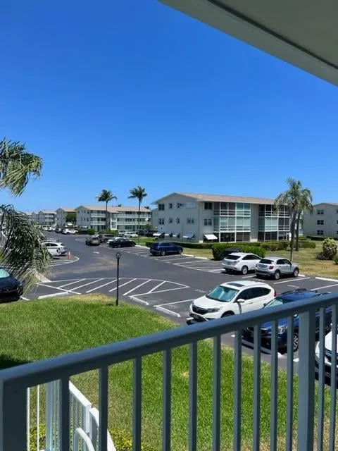 Unit 211 photo 18