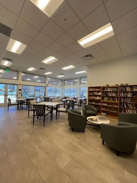 Unit 211 photo 21